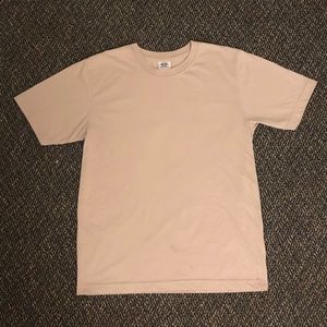 Trendy T-shirt (Small)